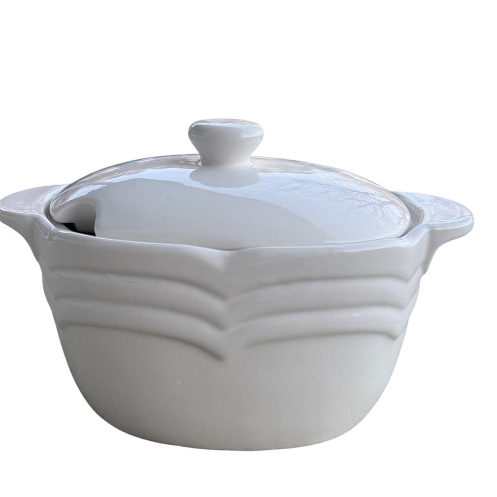 White Ceramic tureen with lid and Spoon Notch Made in Japan Embossed Chevron